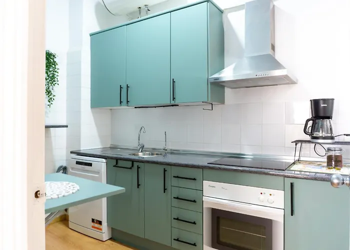 Downtown Alvarez 13 Apartman *